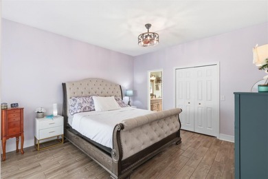 Twin Rivers community of Oviedo, Florida This beautifully on Twin Rivers Golf Club in Florida - for sale on GolfHomes.com, golf home, golf lot