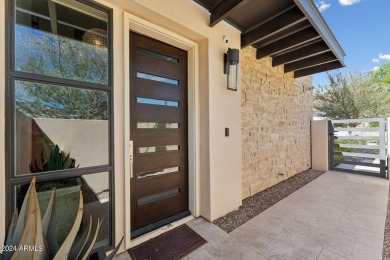 Camelback View. Enjoy resort living w/ full amenities at on Mountain Shadows Executive Golf Course in Arizona - for sale on GolfHomes.com, golf home, golf lot