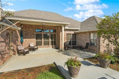 Beautiful 4-bedroom, 3-bath home located in the gated Masters on Oak Harbor Golf Club in Louisiana - for sale on GolfHomes.com, golf home, golf lot