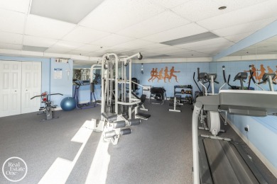 SECOND FLOOR CORNER UNIT IN GOLF COMMUNITY. 2 SPACIOUS BEDROOMS on St. Clair Shores Country Club in Michigan - for sale on GolfHomes.com, golf home, golf lot