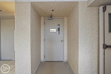 SECOND FLOOR CORNER UNIT IN GOLF COMMUNITY. 2 SPACIOUS BEDROOMS on St. Clair Shores Country Club in Michigan - for sale on GolfHomes.com, golf home, golf lot