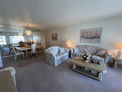 Come see this 1400 sq ft 2/Bed 2/Bath fully furnished condo in on On Top Of The World Golf Course in Florida - for sale on GolfHomes.com, golf home, golf lot
