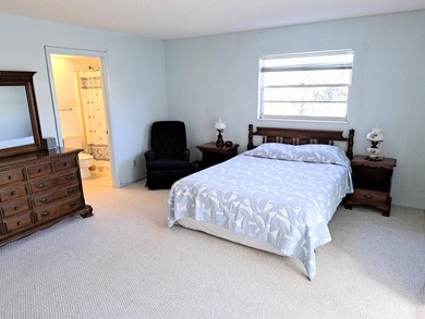 ONLY UNIT WITH 1.5 BATH UNDER $100K Furnished or unfurnished on Vero Beach South Golf Course in Florida - for sale on GolfHomes.com, golf home, golf lot