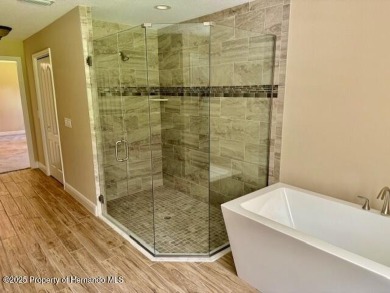 BEAUTIFUL 3 BED 2 BATH HOME W ADDITIONAL OFFICE/FLEX SPACE AND on Southern Woods Golf Club in Florida - for sale on GolfHomes.com, golf home, golf lot