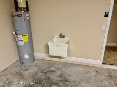 BEAUTIFUL 3 BED 2 BATH HOME W ADDITIONAL OFFICE/FLEX SPACE AND on Southern Woods Golf Club in Florida - for sale on GolfHomes.com, golf home, golf lot