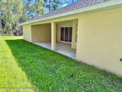 BEAUTIFUL 3 BED 2 BATH HOME W ADDITIONAL OFFICE/FLEX SPACE AND on Southern Woods Golf Club in Florida - for sale on GolfHomes.com, golf home, golf lot