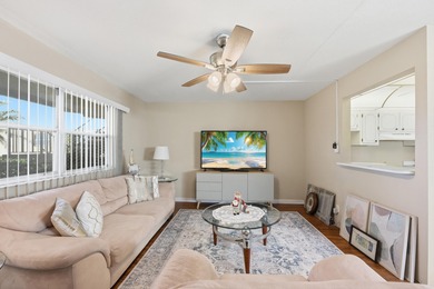 Beautifully maintained ground-floor 1 bedroom, 1.5 bath on Kings Point Golf -Flanders Way in Florida - for sale on GolfHomes.com, golf home, golf lot