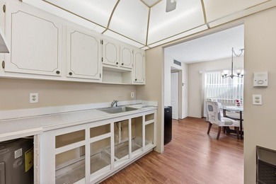 MOTIVATED SELLER!! Beautifully maintained ground-floor 1 bedroom on Kings Point Golf -Flanders Way in Florida - for sale on GolfHomes.com, golf home, golf lot