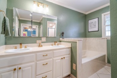 Beautiful 5-bed, 3-bath home in West Hills overlooking Amarillo on Amarillo Country Club in Texas - for sale on GolfHomes.com, golf home, golf lot