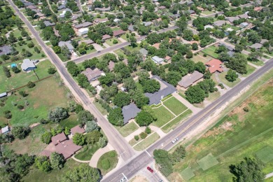 Beautiful 5-bed, 3-bath home in West Hills overlooking Amarillo on Amarillo Country Club in Texas - for sale on GolfHomes.com, golf home, golf lot