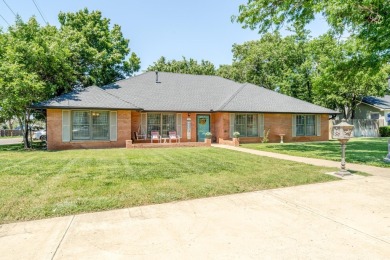 Beautiful 5-bed, 3-bath home in West Hills overlooking Amarillo on Amarillo Country Club in Texas - for sale on GolfHomes.com, golf home, golf lot