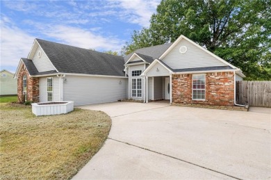 Eastside Greenwood Charmer with a tiled living room and on Vache-Grasse Country Club in Arkansas - for sale on GolfHomes.com, golf home, golf lot