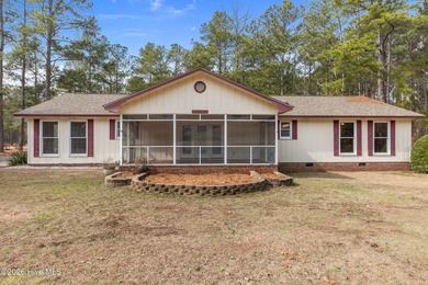 Welcome to easy living in this comfortable 1800 square foot on Deercroft Golf and Country Club in North Carolina - for sale on GolfHomes.com, golf home, golf lot