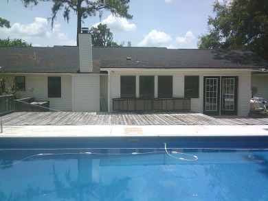 Welcome to Lake Park GA - home to this GREAT 3 bedroom 2 bath on Francis Lake Golf Club in Georgia - for sale on GolfHomes.com, golf home, golf lot