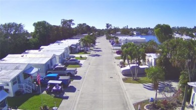Open floor plan, high ceilings, a true 2Br/2Ba, and new roof in on The Rookery At Marco in Florida - for sale on GolfHomes.com, golf home, golf lot