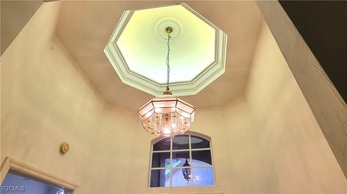 Beautiful 2 Bedroom, 2 Bath Villa in a Prime Location! This on Cypress Lake Country Club in Florida - for sale on GolfHomes.com, golf home, golf lot
