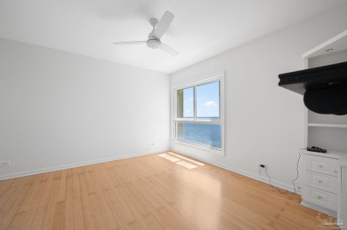 Fantastic unit for a great price. End unit with both golf course on Pensacola Country Club in Florida - for sale on GolfHomes.com, golf home, golf lot