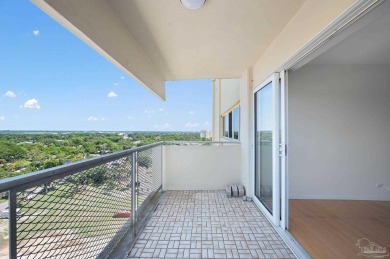 Fantastic unit for a great price. End unit with both golf course on Pensacola Country Club in Florida - for sale on GolfHomes.com, golf home, golf lot