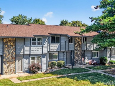 Spacious and updated 3-bedroom, 3-bath townhome with full on Lake Saint Louis Par 3 in Missouri - for sale on GolfHomes.com, golf home, golf lot