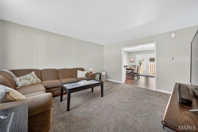 Spacious and updated 3-bedroom, 3-bath townhome with full on Lake Saint Louis Par 3 in Missouri - for sale on GolfHomes.com, golf home, golf lot
