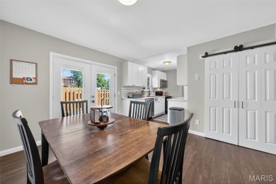 Spacious and updated 3-bedroom, 3-bath townhome with full on Lake Saint Louis Par 3 in Missouri - for sale on GolfHomes.com, golf home, golf lot