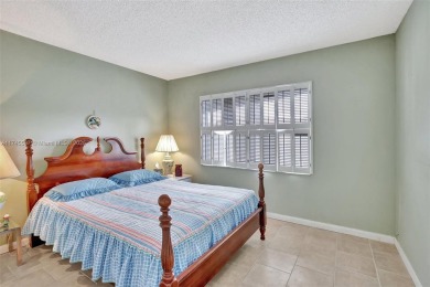 Discover convenience and comfort in this condo unit located in on Sunrise Lakes Phase III in Florida - for sale on GolfHomes.com, golf home, golf lot