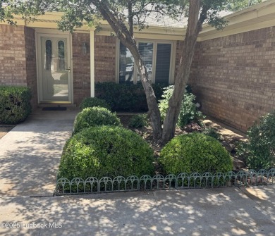 Pristine new listing  in Shadow Hills near golf course with on Shadow Hills Golf Course in Texas - for sale on GolfHomes.com, golf home, golf lot