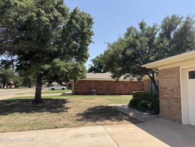 Pristine new listing  in Shadow Hills near golf course with on Shadow Hills Golf Course in Texas - for sale on GolfHomes.com, golf home, golf lot