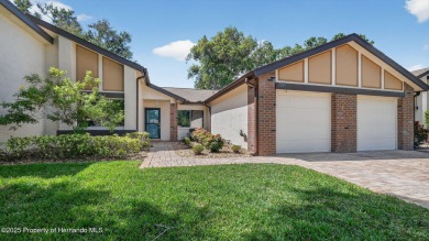 This fully updated 2 bedroom, 2 bathroom villa is located in the on Heather Golf and Country Club in Florida - for sale on GolfHomes.com, golf home, golf lot