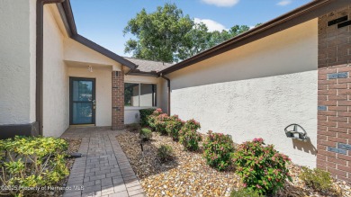 This fully updated 2 bedroom, 2 bathroom villa is located in the on Heather Golf and Country Club in Florida - for sale on GolfHomes.com, golf home, golf lot