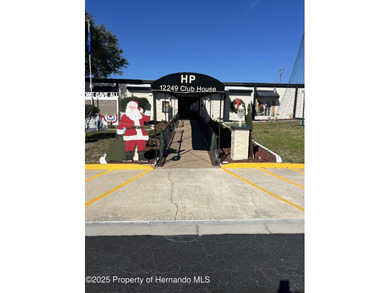 DOUBLE LOT! This beautiful home on a double lot in the senior on High Point Golf Club, Inc. in Florida - for sale on GolfHomes.com, golf home, golf lot