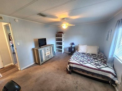 This is IT, Motivated to Sell!!!! Snowbird Special!!! on Rolling Greens Executive Golf Community in Florida - for sale on GolfHomes.com, golf home, golf lot