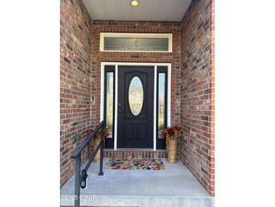 Beautifully Maintained Briarbrook Home with Detached on Briarbrook Golf Course in Missouri - for sale on GolfHomes.com, golf home, golf lot