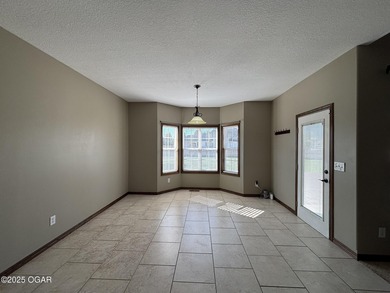 Beautifully Maintained Briarbrook Home with Detached on Briarbrook Golf Course in Missouri - for sale on GolfHomes.com, golf home, golf lot