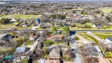 This home is ready for a refresh and packed with opportunity! on Corsicana Country Club in Texas - for sale on GolfHomes.com, golf home, golf lot