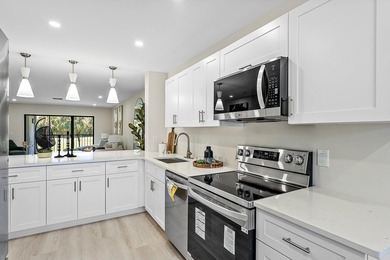 Turnkey living in Hunters Run Country Club! 20 Southport Lane on Hunters Run Golf and Country Club in Florida - for sale on GolfHomes.com, golf home, golf lot