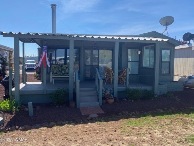 LOCATION LOCATION !   This lovely updated home is located on the on Juniper Ridge R.V. Golf Resort in Arizona - for sale on GolfHomes.com, golf home, golf lot