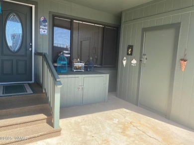 LOCATION LOCATION !   This lovely updated home is located on the on Juniper Ridge R.V. Golf Resort in Arizona - for sale on GolfHomes.com, golf home, golf lot
