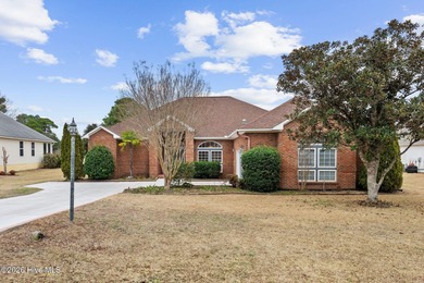 Single-Story Brick Golf Course Home with Pond View | Fairfield on Harbour Point Golf Club in North Carolina - for sale on GolfHomes.com, golf home, golf lot