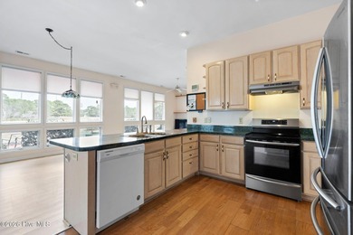 Single-Story Brick Golf Course Home with Pond View | Fairfield on Harbour Point Golf Club in North Carolina - for sale on GolfHomes.com, golf home, golf lot