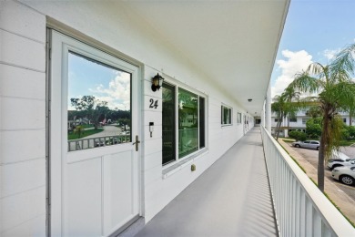 **HIGH AND DRY, NON EVACUATION ZONE** FEE SIMPLE BUILDING!-END on On Top Of The World Golf Course in Florida - for sale on GolfHomes.com, golf home, golf lot