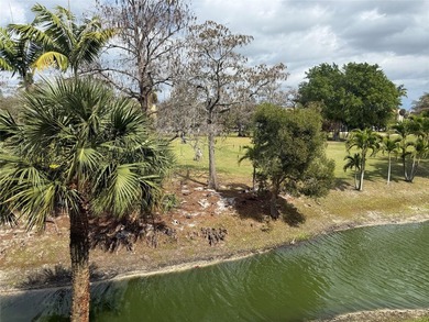 Beautiful condo 2 bedrooms, 2 bathrooms in Lauderhill East on Lauderhill Golf Course in Florida - for sale on GolfHomes.com, golf home, golf lot