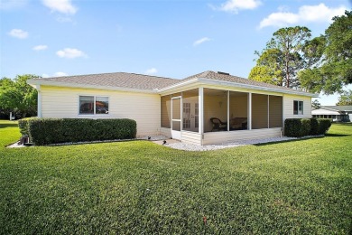 ATTENTION GOLFERS!!!  GOLF COURSE VIEW!!  THIS WELL MAINTAINED on The Links of Spruce Creek in Florida - for sale on GolfHomes.com, golf home, golf lot