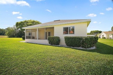 ATTENTION GOLFERS!!!  GOLF COURSE VIEW!!  THIS WELL MAINTAINED on The Links of Spruce Creek in Florida - for sale on GolfHomes.com, golf home, golf lot