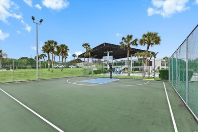 Welcome to refined living in the heart of Sienna Greens.
This on Inverrary Country Club in Florida - for sale on GolfHomes.com, golf home, golf lot