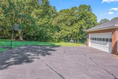 ***The seller is offering $10K in BUYER CONCESSIONS with on Oak Valley Golf Club in North Carolina - for sale on GolfHomes.com, golf home, golf lot