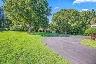 ***The seller is offering $10K in BUYER CONCESSIONS with on Oak Valley Golf Club in North Carolina - for sale on GolfHomes.com, golf home, golf lot