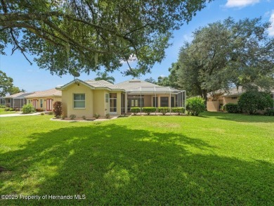 Located in Glen Lakes, this Addison built maintained home is on Glen Lakes Country Club in Florida - for sale on GolfHomes.com, golf home, golf lot