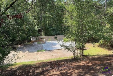 Luxury living in a premier community located in cul-de-sac on on Canongate At Healy Point Country Club in Georgia - for sale on GolfHomes.com, golf home, golf lot