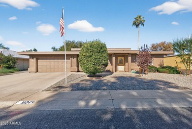 Wonderful 2-bed, 1-bath home with an enclosed Arizona room for on Sun City Riverview Golf Course in Arizona - for sale on GolfHomes.com, golf home, golf lot